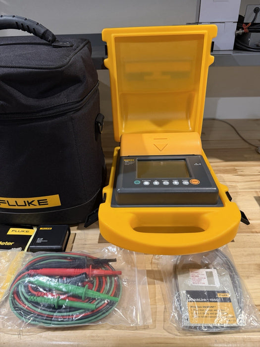 FLUKE 1550 MEGOHMMETER HIGH VOLTAGE INSULATION TESTER (NEW) SHIPS FAST