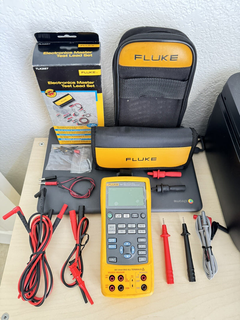 FLUKE 725 MULTIFUNCTION PROCESS CALIBRATOR WITH TLK287 LEAD KIT