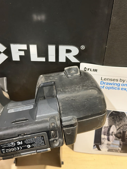 FLIR T440 THERMAL IMAGING CAMERA W/ CHARGER & BATTERY (TESTED)FREE SHIPPING READ