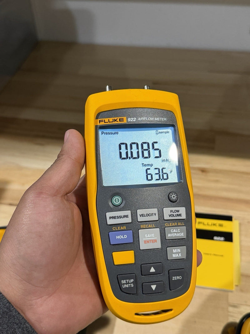 FLUKE 922 AIRFLOW METER WITH ACCESSORIES
