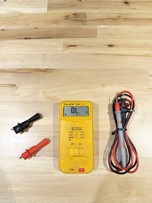 FLUKE 7-600 ELECTRICAL TESTER WITH LEADS & CLIPS TESTED