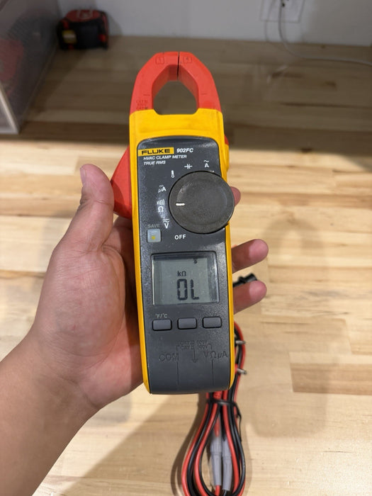 FLUKE 902 FC HVAC CLAMP METER TRUE RMS W LEADS & CLIPS