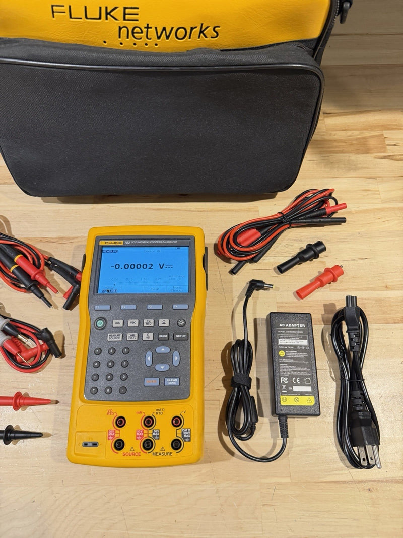 FLUKE 753 DOCUMENTING PROCESS CALIBRATOR WITH ACCESSORIES TESTED