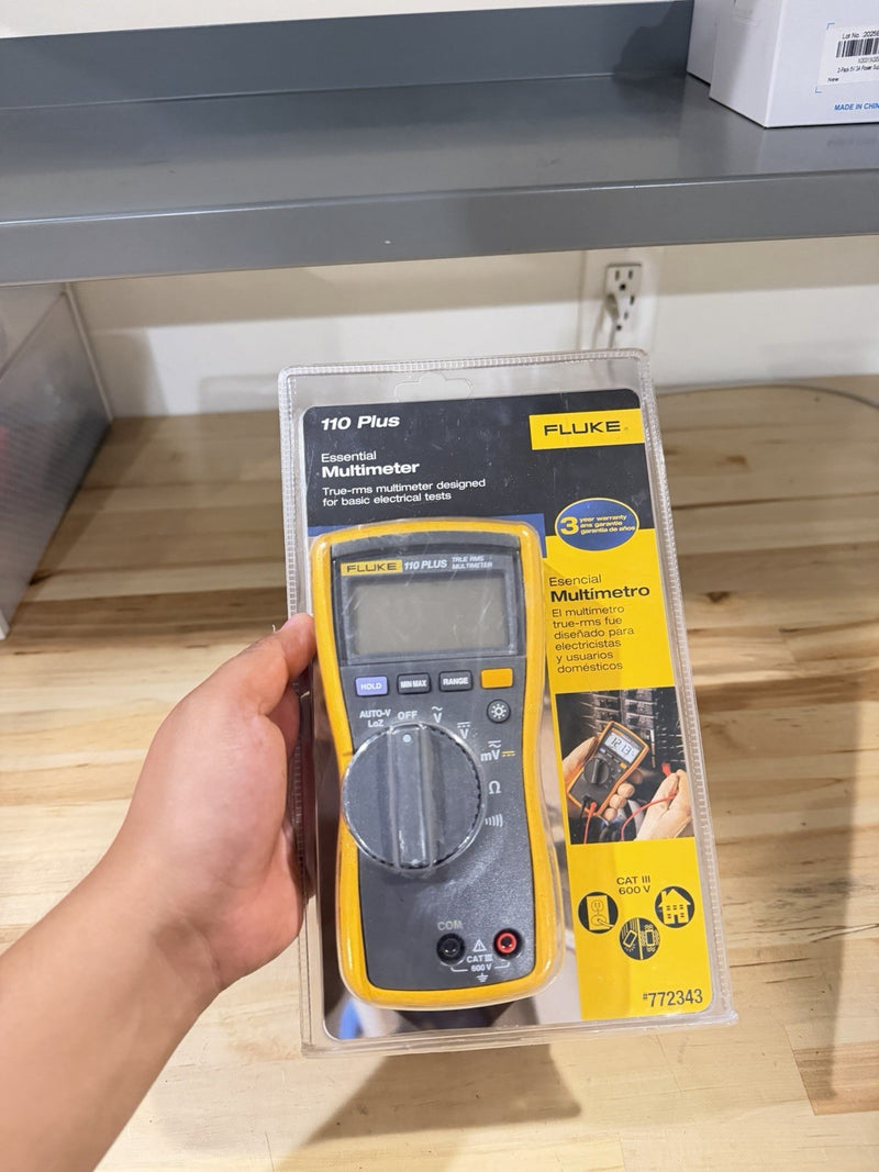 FLUKE 110 PLUS ESSENTIAL MULTIMETER WITH LEADS