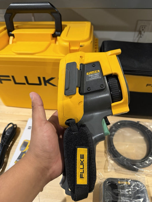 FLUKE TI401-PRO 60HZ THERMAL IMAGER KIT WITH ACCESSORIES