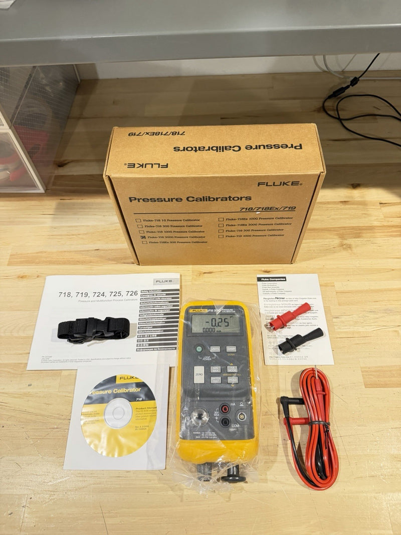 FLUKE 718 300G PRESSURE CALIBRATOR (NEW FACTORY SEALED) FREE SHIPPING