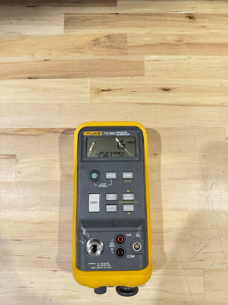 FLUKE 718 30G PRESSURE CALIBRATOR FOR PARTS