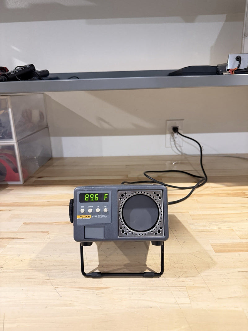 FLUKE 9132 PORTABLE IR INFRARED CALIBRATOR 50°C TO 500°C (TESTED) FREE SHIPPING