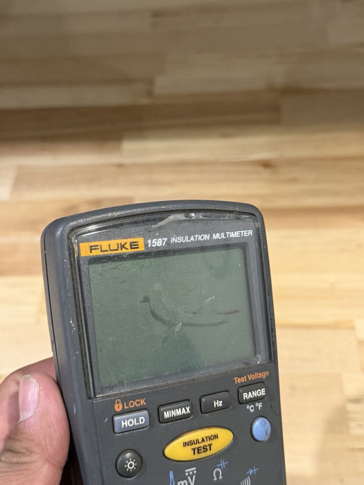 FLUKE 1587 INSULATION TESTER (PARTS ONLY) DOESN’T WORK