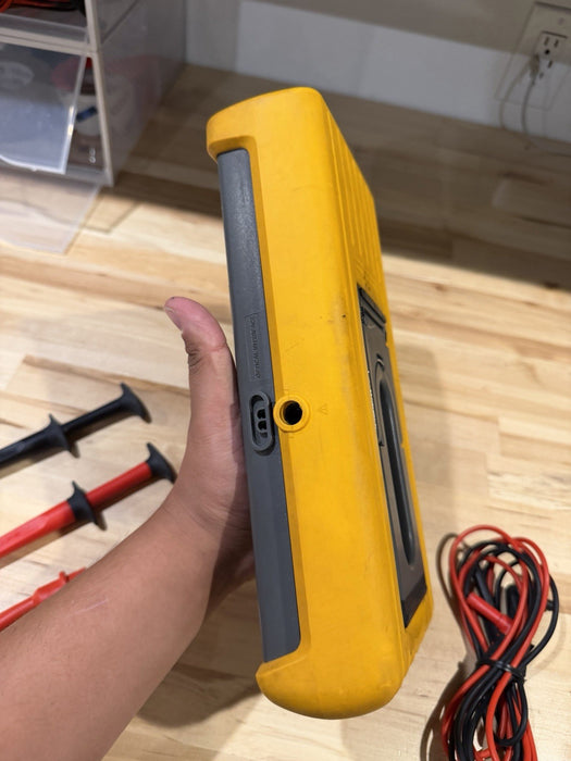 FLUKE 99 SCOPEMETER SERIES II 50MHZ WITH ACCESSORIES