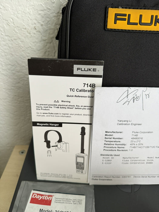 FLUKE 714B THERMOCOUPLE TEMPERATURE CALIBRATOR