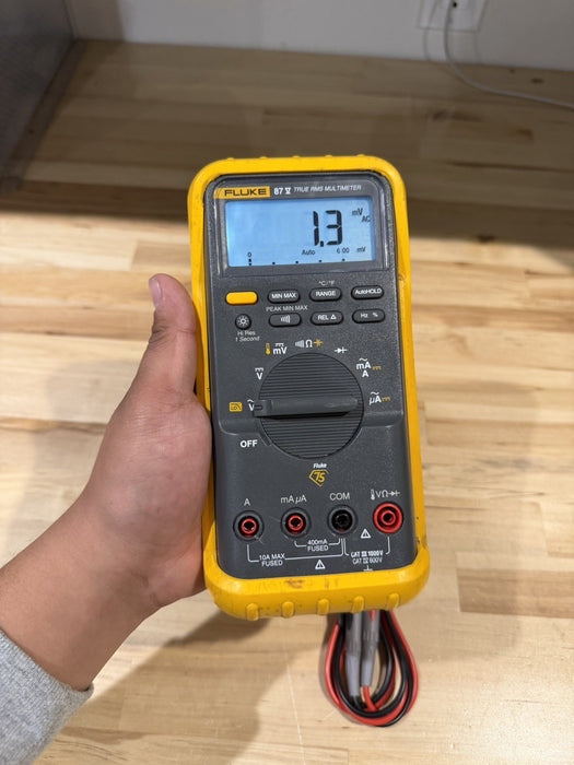 FLUKE 87V TRUE RMS MULTIMETER WITH LEADS TESTED