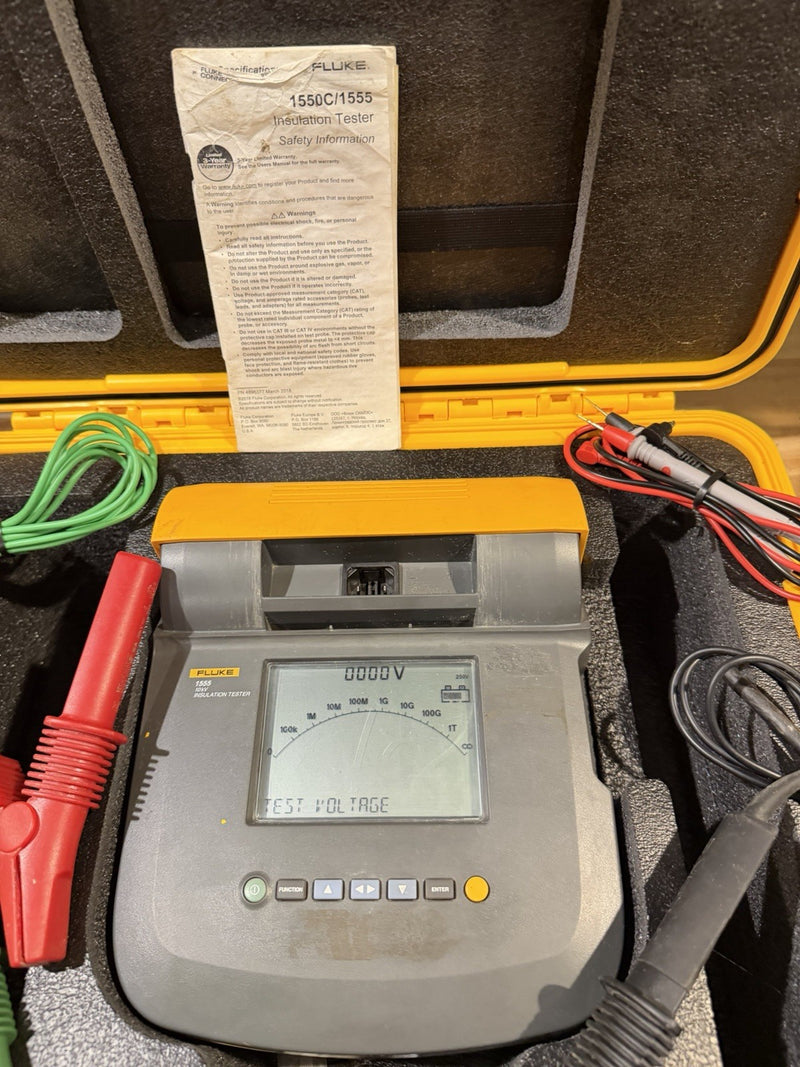 FLUKE 1555 10KV INSULATION TESTER WITH ACCESSORIES TESTED