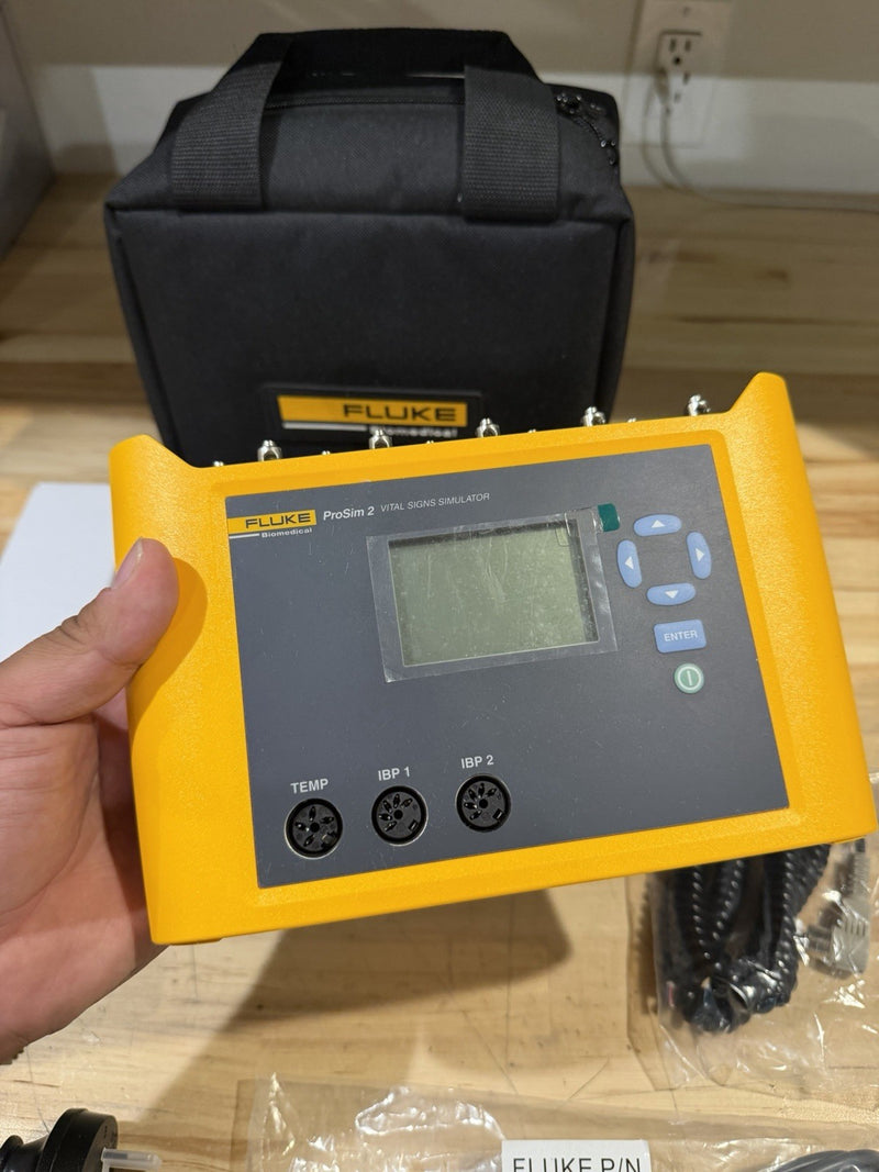 FLUKE BIOMEDICAL PROSIM 2 VITAL SIGNS SIMULATOR W/ ACCESSORIES (NEW)