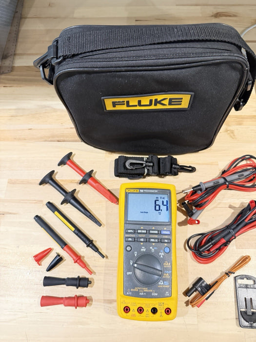 FLUKE 789 PROCESS METER W/ ACCESSORIES (TESTED) EXCELLENT CONDITION