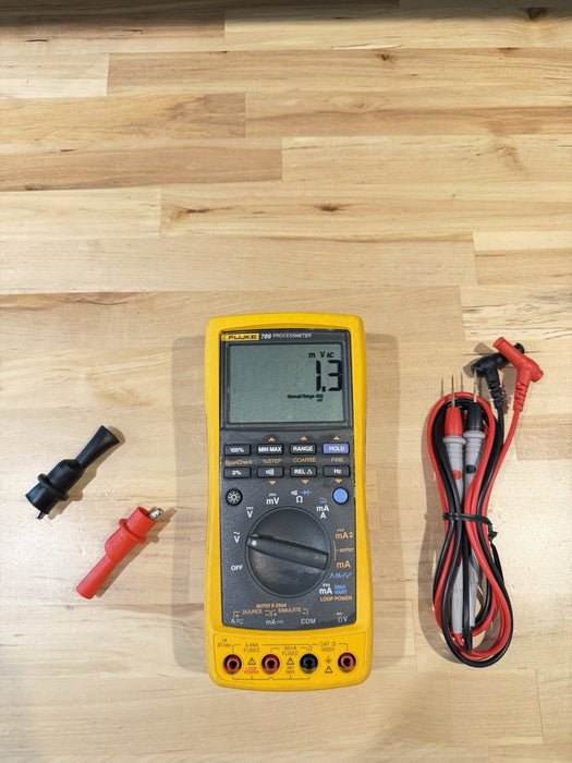 FLUKE 789 PROCESSMETER W/ LEADS & CLIPS (TESTED) SHIPS FAST