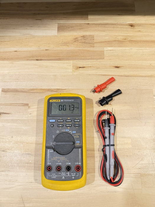 FLUKE 787 PROCESS METER W/ LEADS & CLIPS  (EXCELLENT CONDITION)-FREE SHIPPING