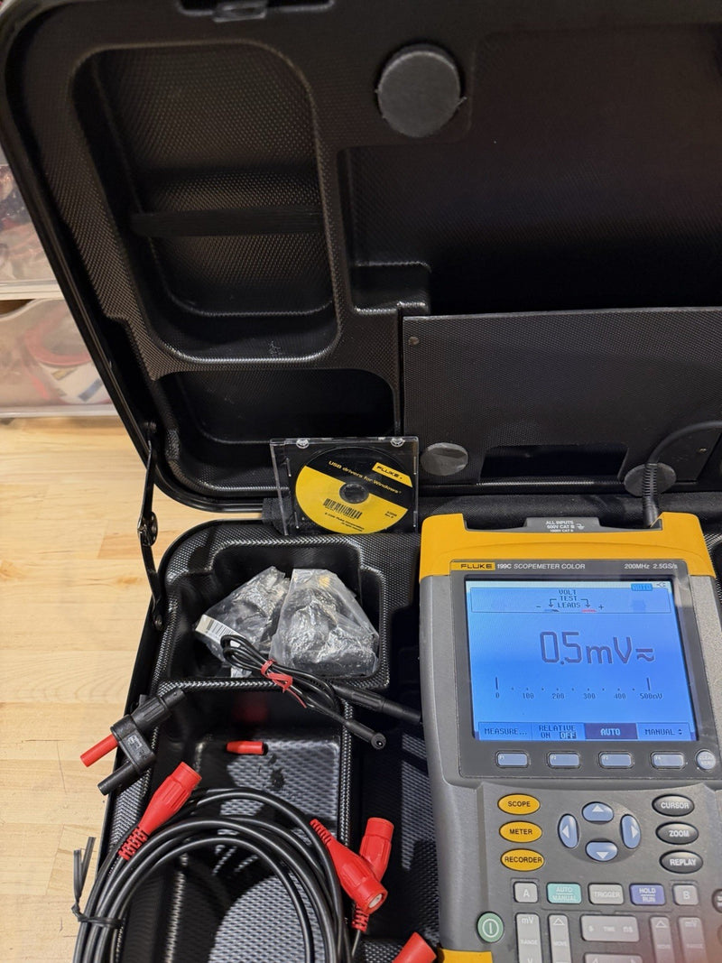 FLIKE 199C 200MHZ 2.5GS/s SCOPEMETER COLOR W/ ACCESSORIES (TESTED) SHIPS FAST