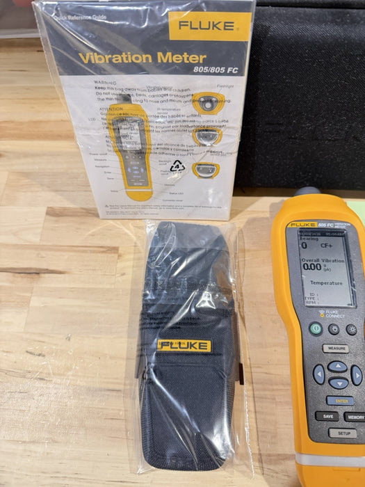 FLUKE 805 FC VIBRATION METER W / ACCESSORIES (NEW FACTORY SEALED) SHIPS FAST