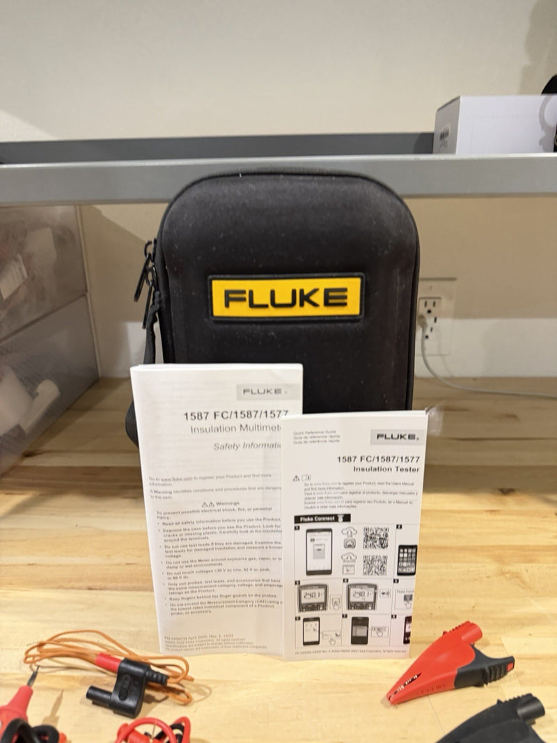 FLUKE 1587 FC 2 IN 1 HANDHELD DIGITAL INSULATION MULTIMETER W/ ACCESSORIES