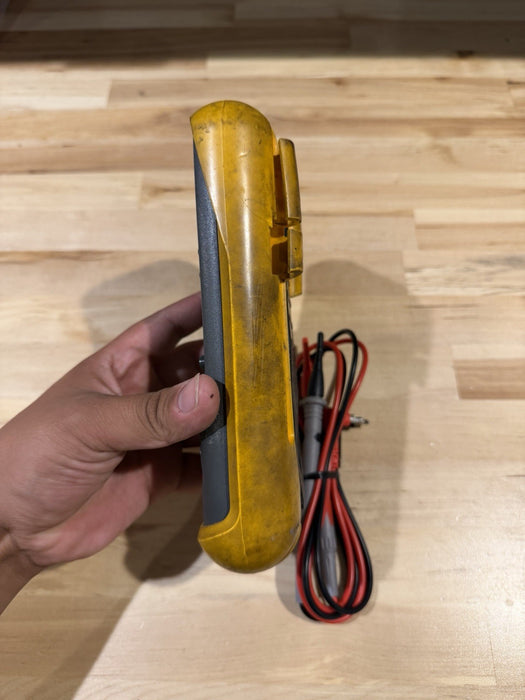 FLUKE 87 III TRUE RMS MULTIMETER WITH LEADS & CLIPS