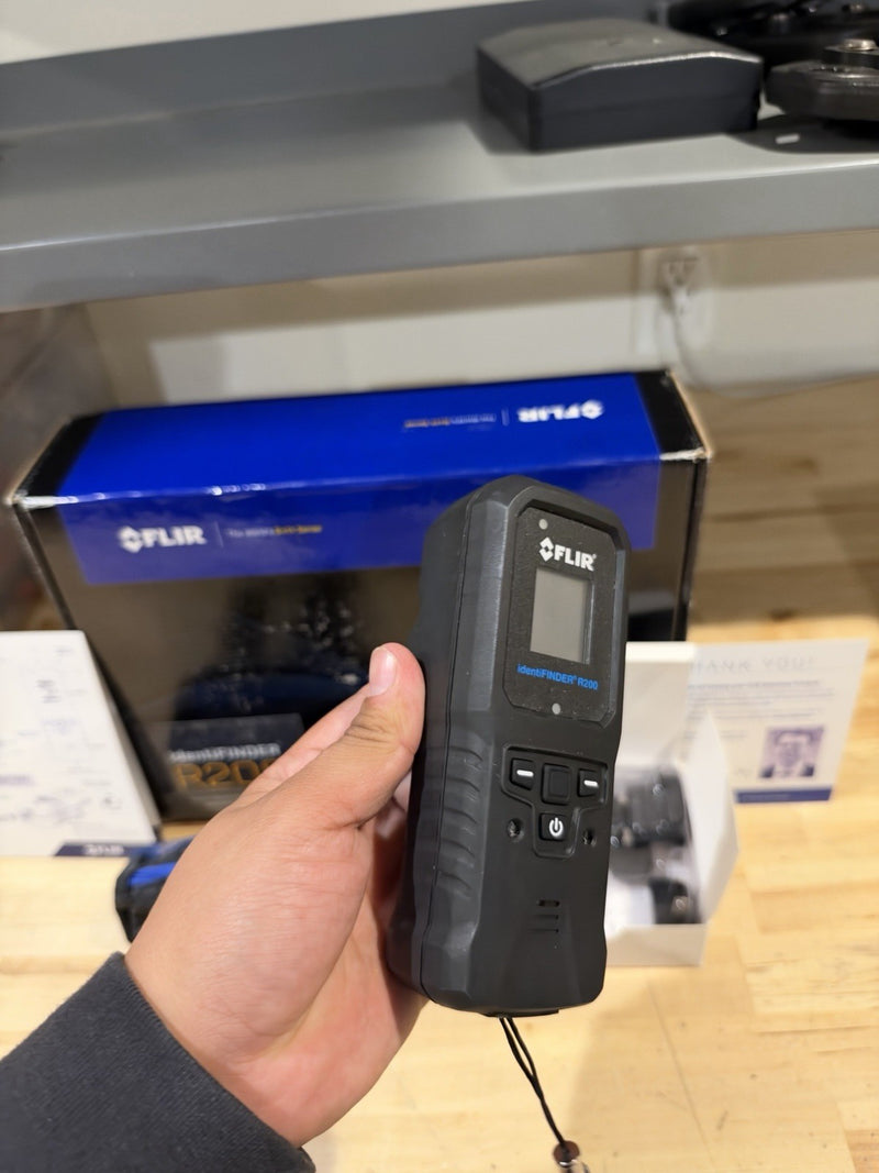 FLIR IDENTIFINDER R200 SPECTROSCOPIC PERSONAL RADIATION DETECTOR -SHIPS FREE NEW