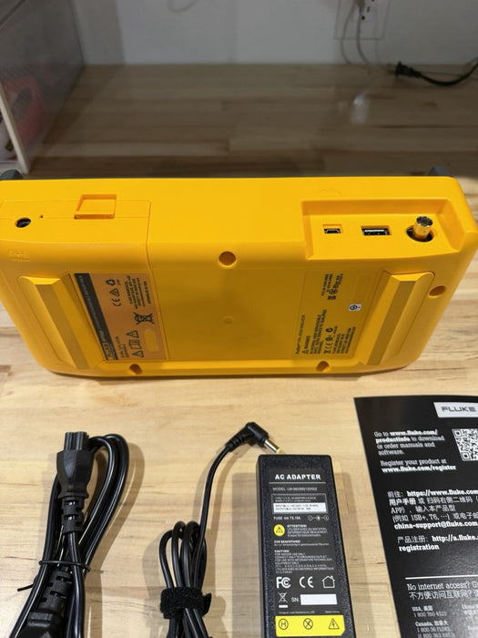 FLUKE BIOMEDICAL PROSIM 8 VITAL SIGNS SIMULATOR TESTED