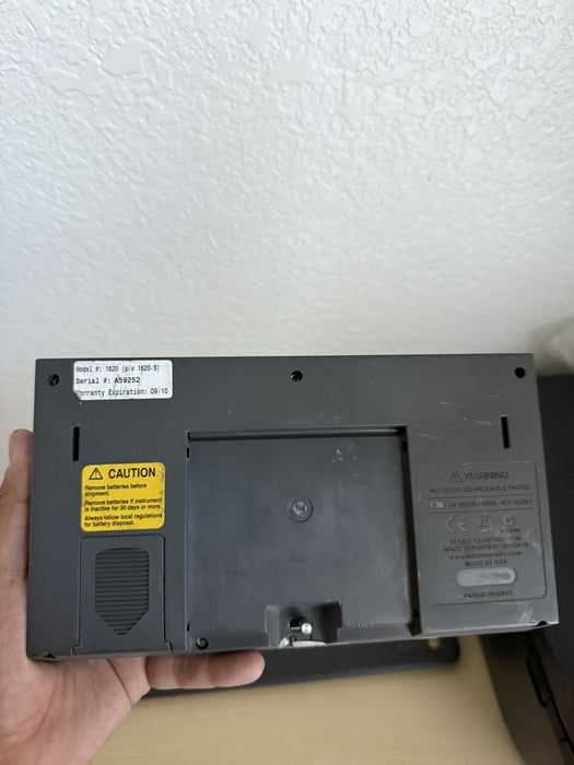 FLUKE 1620A DEWK DIGITAL THERMOMETER-HYGROMETER FOR PARTS