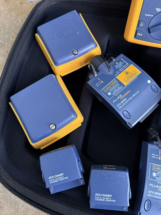 FLUKE NETWORKS DTX-1800 CABLE ANALYZER W/DTX-SFM2 DTX-MFM2 DTX-PLA002 (TESTED)
