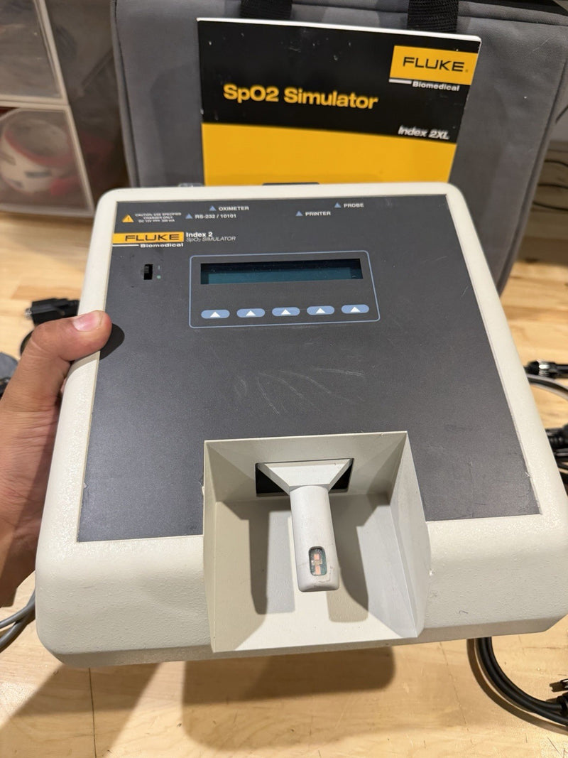 FLUKE INDEX 2 SPO2 SIMULATOR W/ ACCESSORIES (TESTED) SHIPS FREE