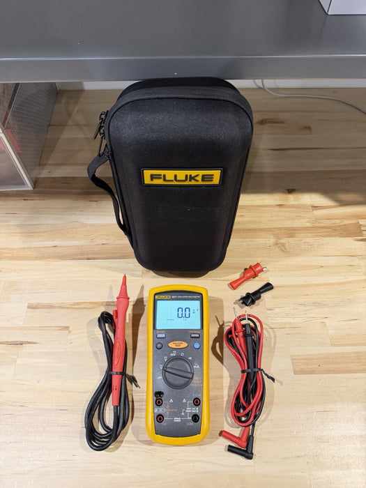 FLUKE 1577 INSULATION MULTIMETER W/ LEADS & CASE (TESTED) SHIPS FAST NEW SEALED