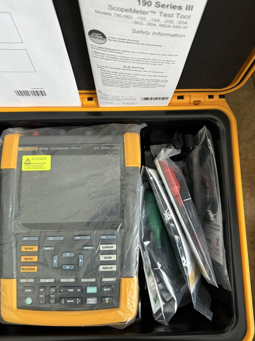 FLUKE 190-504-III-S 500 MHZ 4-CH 5GS/S COLOR SCOPEMETER NEW