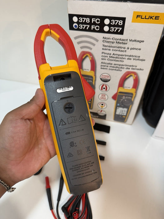 FLUKE 377 FC NON-CONTACT VOLTAGE CLAMP METER (NEW FACTORY SEALED) SHIPS FAST