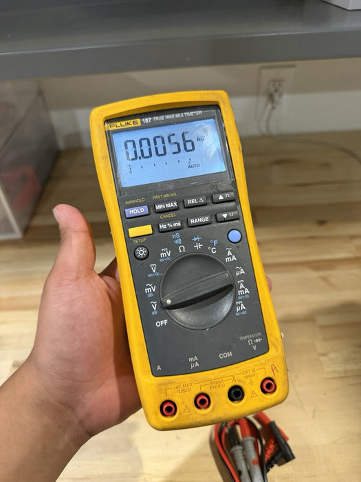 FLUKE 187 TRUE RMS MULTIMETER WITH LEADS & CLIPS