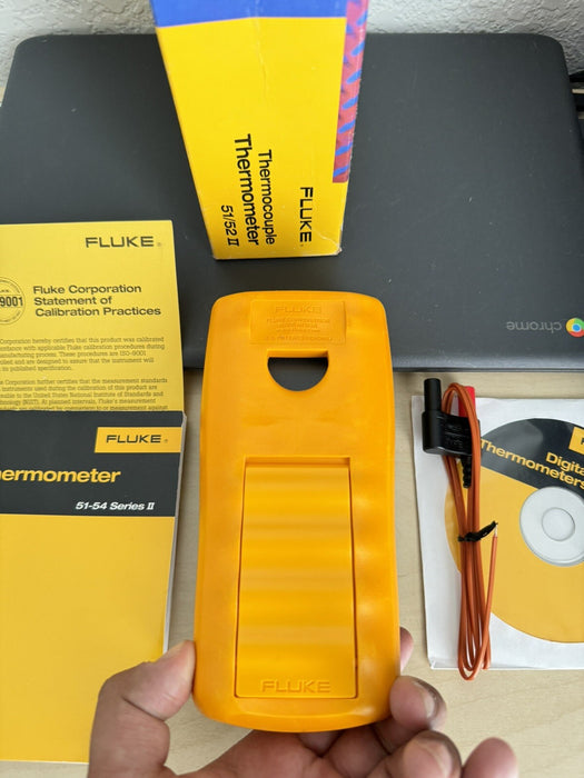 FLUKE 51 II THERMOCOUPLE THERMOMETER WITH PROBE DAMAGED BOX NEW