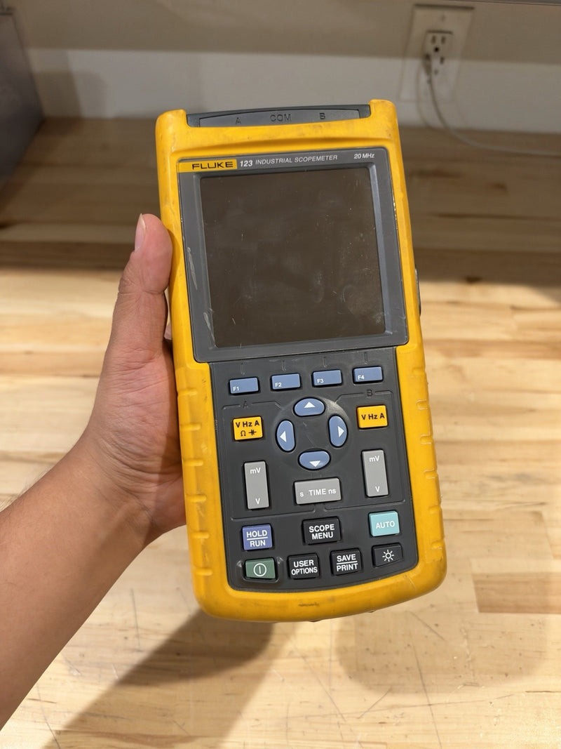FLIKE 123 INDUSTRIAL SCOPE METER (PARTS ONLY) FOR PARTS