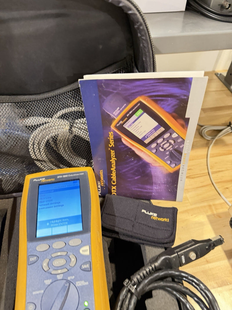 FLUKE NETWORKS DTX-1800 DTX CABLE ANALYZER KIT & PLA001 TESTED