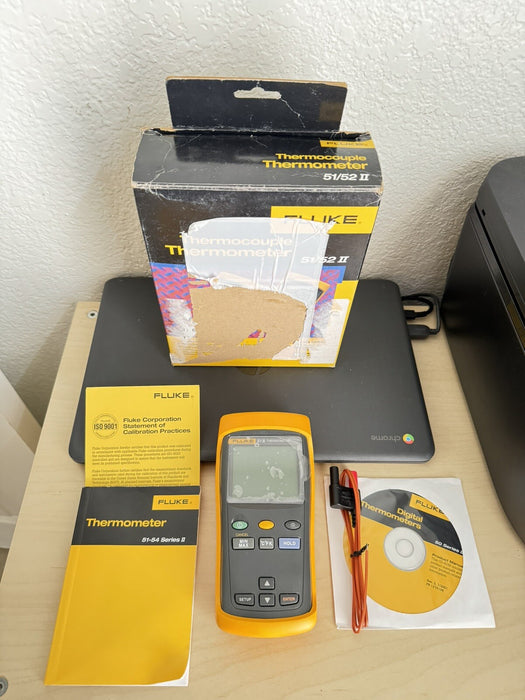 FLUKE 51 II THERMOCOUPLE THERMOMETER WITH PROBE DAMAGED BOX NEW