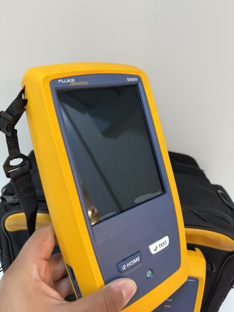 FLUKE NETWORKS VERSIV MAINFRAME & REMOTE WITH BAG & ACCESSORIES