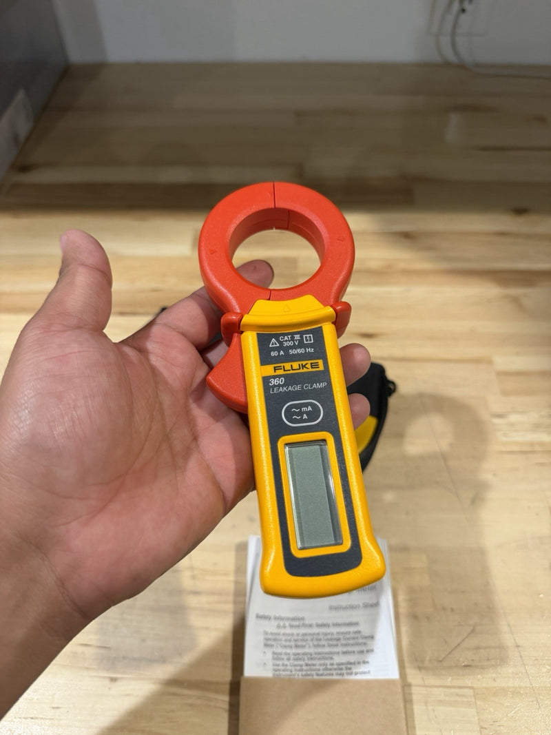 FLUKE 360 AC LEAKAGE CURRENT CLAMP METER TESTED RARE