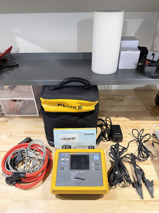 FLUKE 1735 THREE-PHASE POWER LOGGER W/ PROBES & CHARGER - FREE SHIPPING - TESTED