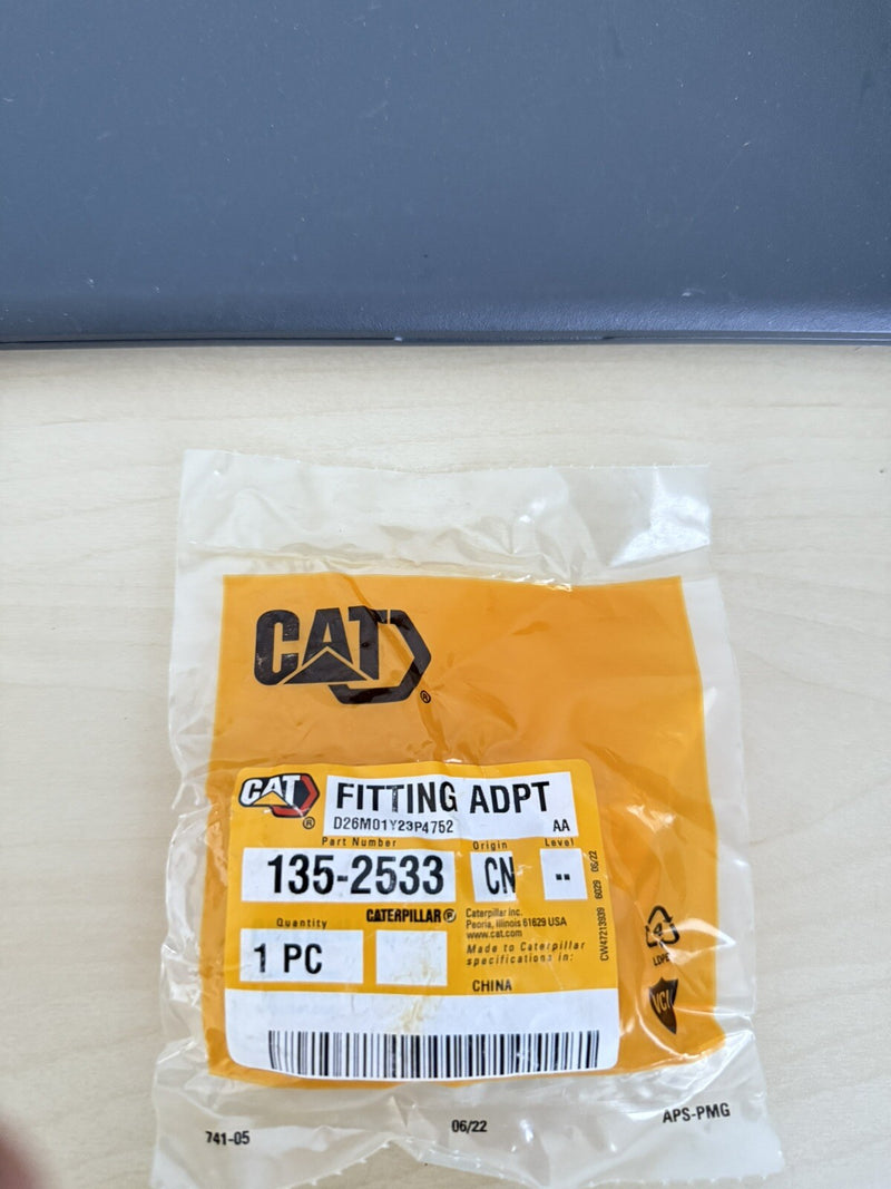 CAT 135-2533 FITTING ADAPT