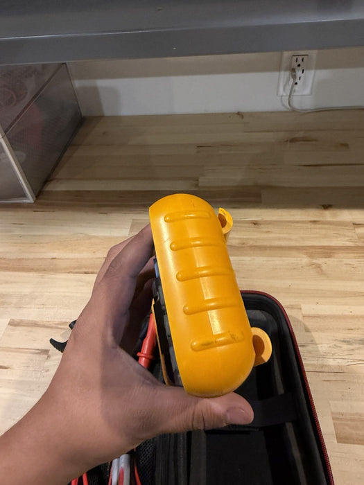 FLUKE 787 PROCESS METER W/ LEADS & CLIPS  (EXCELLENT CONDITION)-FREE SHIPPING