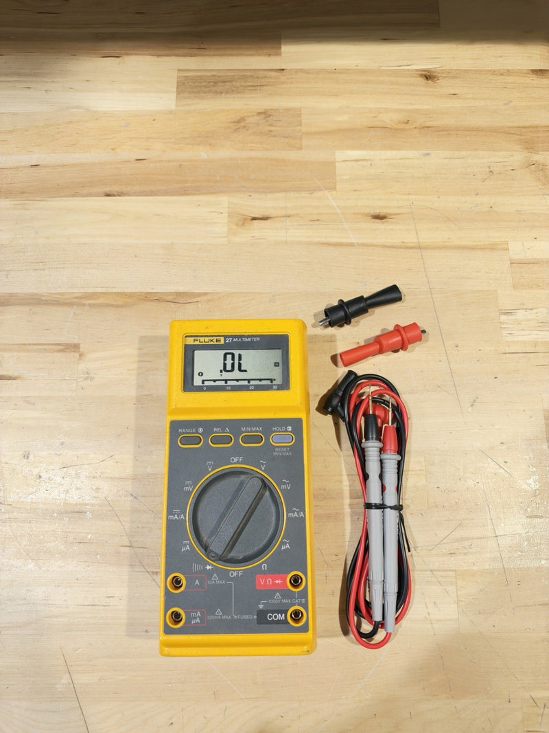 FLUKE 27 MULTIMETER W/ LEADS & CLIPS (TESTED) SHIPS FAST