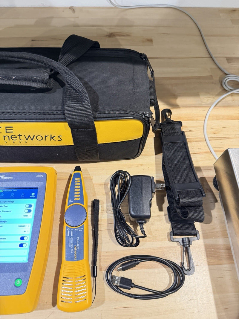 FLUKE NETWORKS LIQ-100 LINKIQ KIT CABLE & NETWORK TESTER W ACCESSORIES