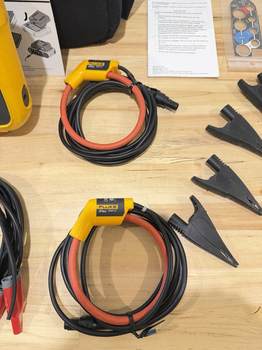 FLUKE 1736 POWER LOGGER WITH ACCESSORIES TESTED