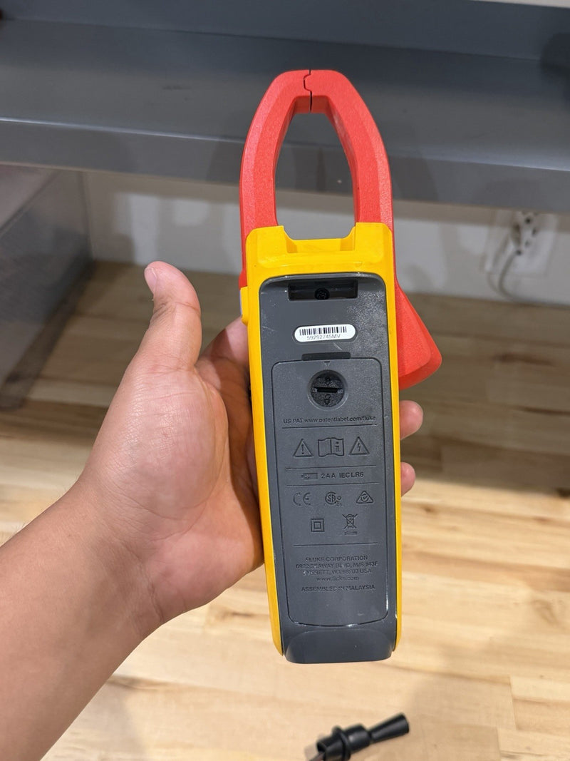 FLUKE 374 FC TRMS CLAMP METER WITH LEADS & CLIPS TESTED