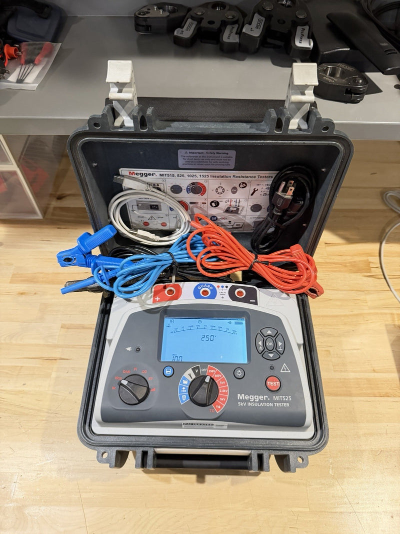 MEGGER MIT525 5KV INSULATION TESTER W/ LEADS & CHARGER (TESTED) FREE SHIPPING