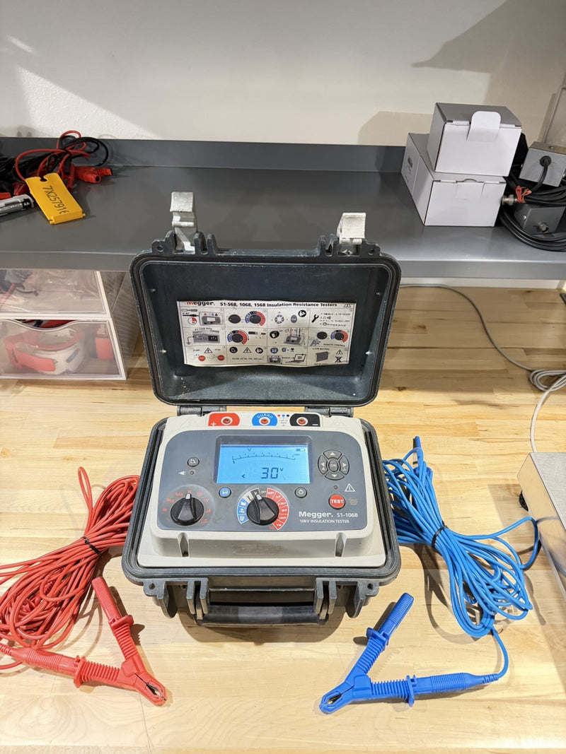 MEGGER S1-1068 10KV INSULATION TESTER WITH LEADS & CHARGER TESTED