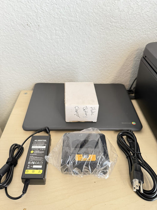 FLUKE BC7217 BATTERY CHARGER FOR BP72XX FLUKE 744, 743B, 741B, 702, 701 USA MADE